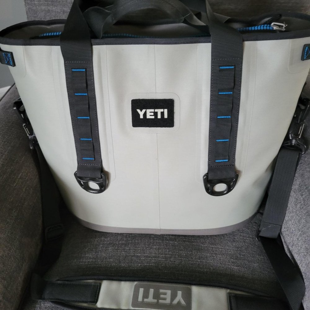 Yeti Hopper, M30 Bag Cooler